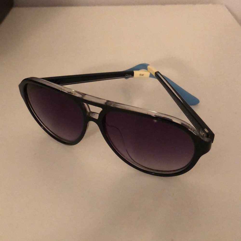 TOMS black aviator sunglasses